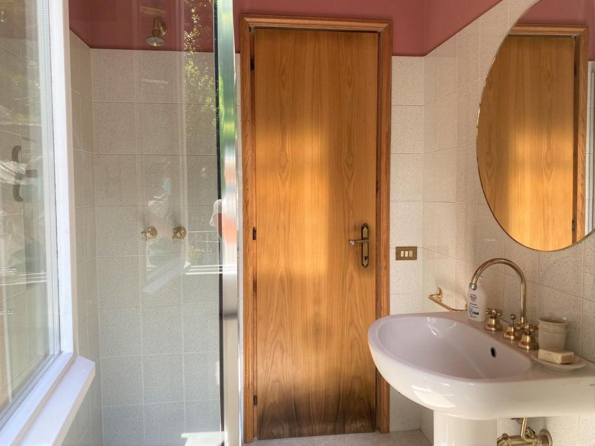 Casa Del Custode: Renovated Flat With Garden In A Villa Near The Lake Stresa Exterior foto