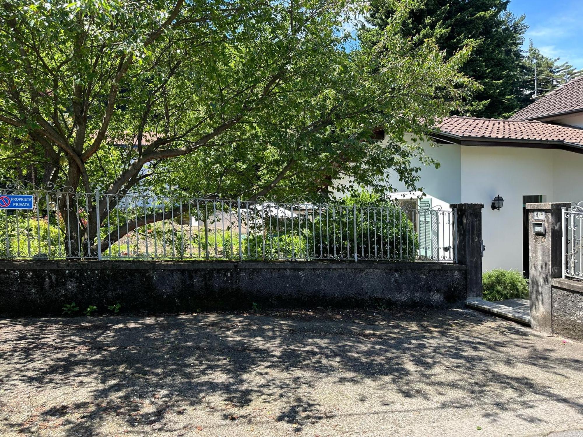 Casa Del Custode: Renovated Flat With Garden In A Villa Near The Lake Stresa Exterior foto